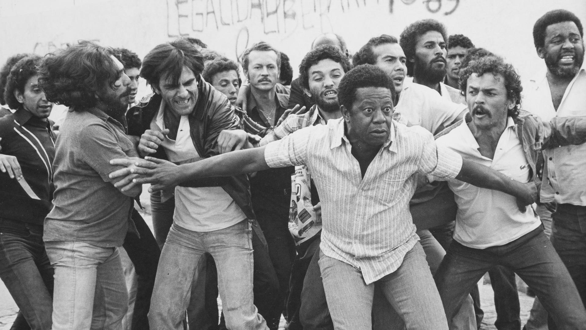 Apontamentos sobre “Eles não usam black-tie”